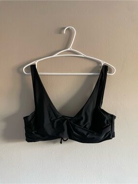 4/$20➡️George Black Underwire Faux Wrap Tie Back V-Neck Bikini Top – Size XL EUC